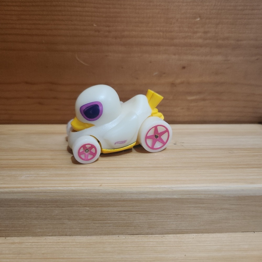2020 Hot Wheels Duck N' Roll 111/250 Glow in the Dark Racers